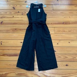 Sleeveless Linen Jumpsuit